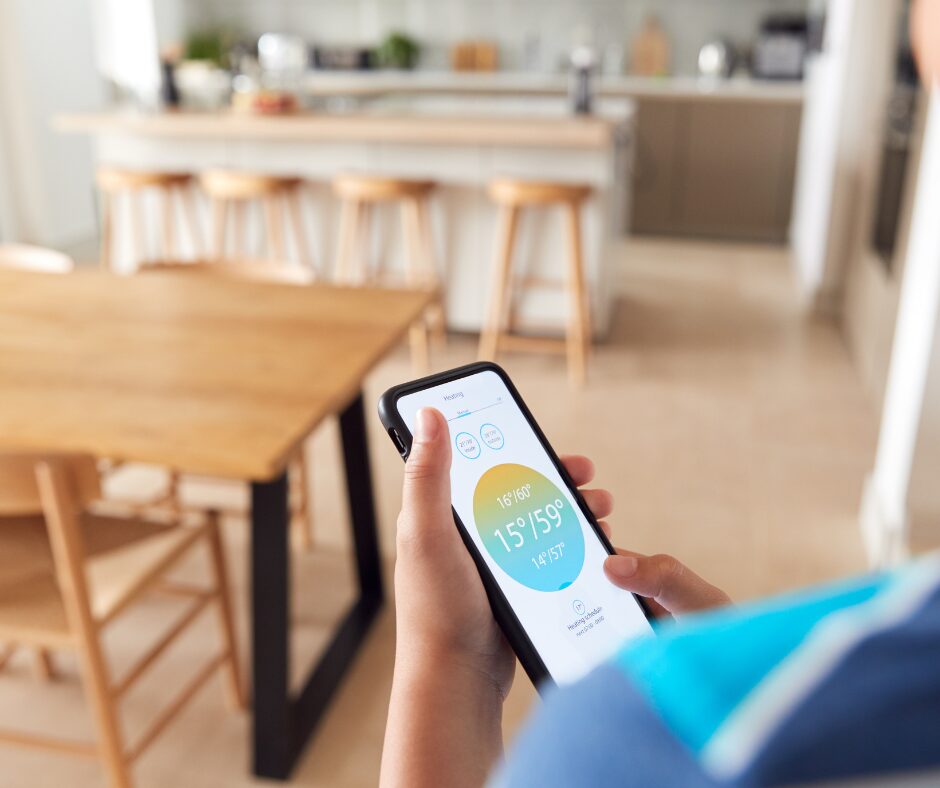 thermostat connecté controlle de la température depuis son téléphone